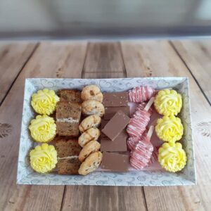 Cakealicious Cake Hamper for Six